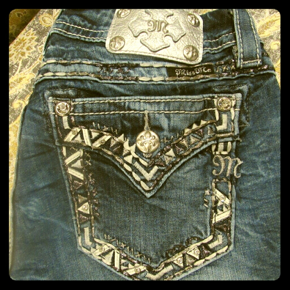 Miss Me Signature Capri Med Blue jeans sz 30